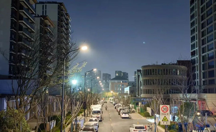 03.jpg